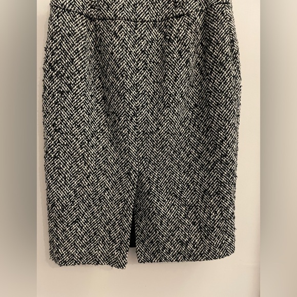 Anne Klein skirt - Picture 2 of 4